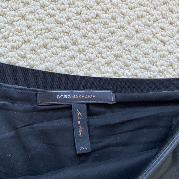 BCBG faux leather skirt - Picture 4 of 4